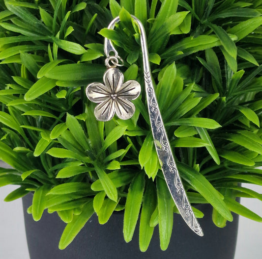 Handmade Bookmark - Swirly Single Flower